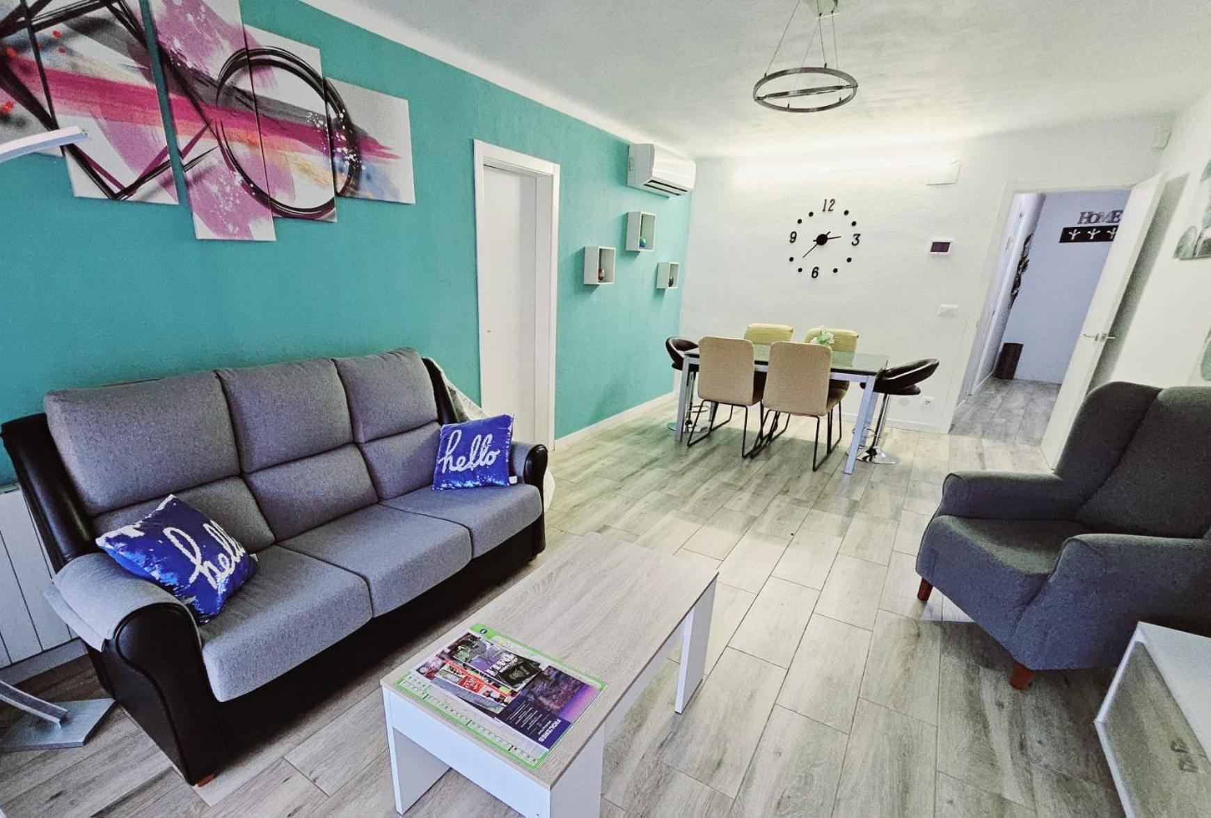 Apartamento Nuria ฟิกวยเรส ภายนอก รูปภาพ