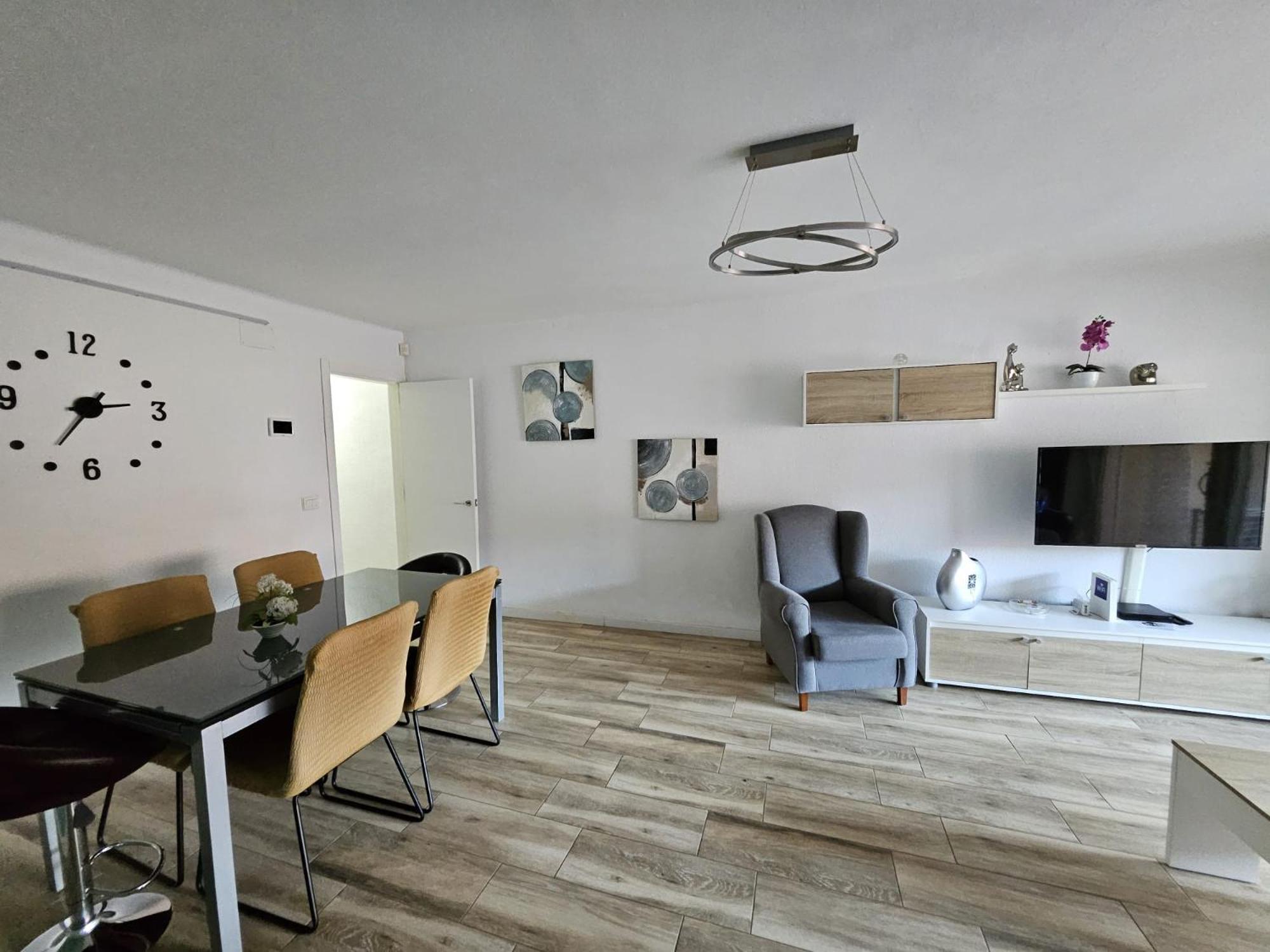 Apartamento Nuria ฟิกวยเรส ภายนอก รูปภาพ