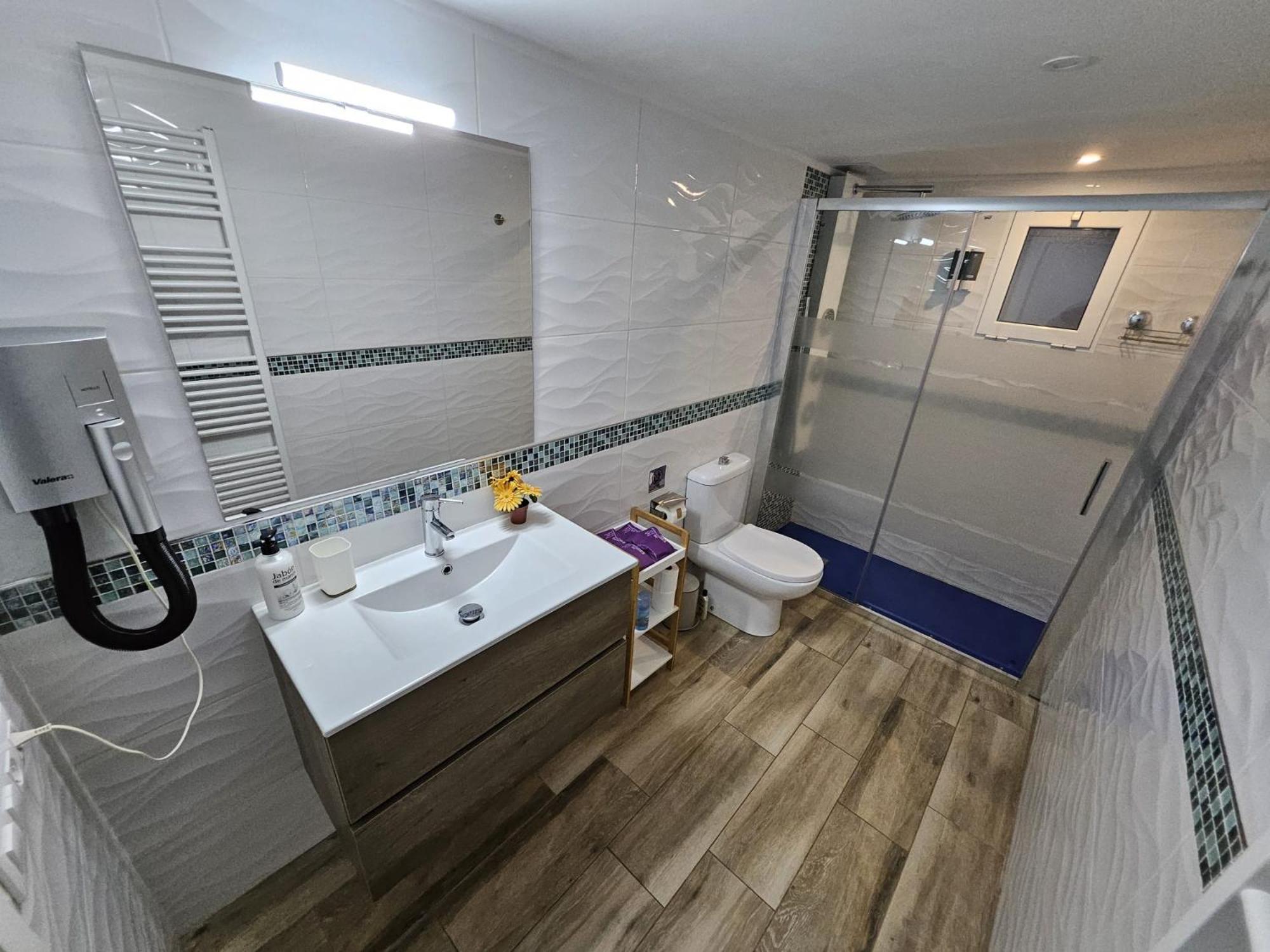 Apartamento Nuria ฟิกวยเรส ภายนอก รูปภาพ