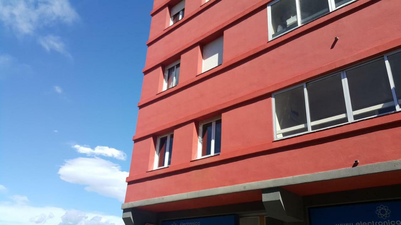 Apartamento Nuria ฟิกวยเรส ภายนอก รูปภาพ