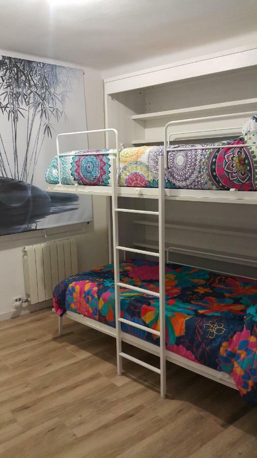 Apartamento Nuria ฟิกวยเรส ภายนอก รูปภาพ