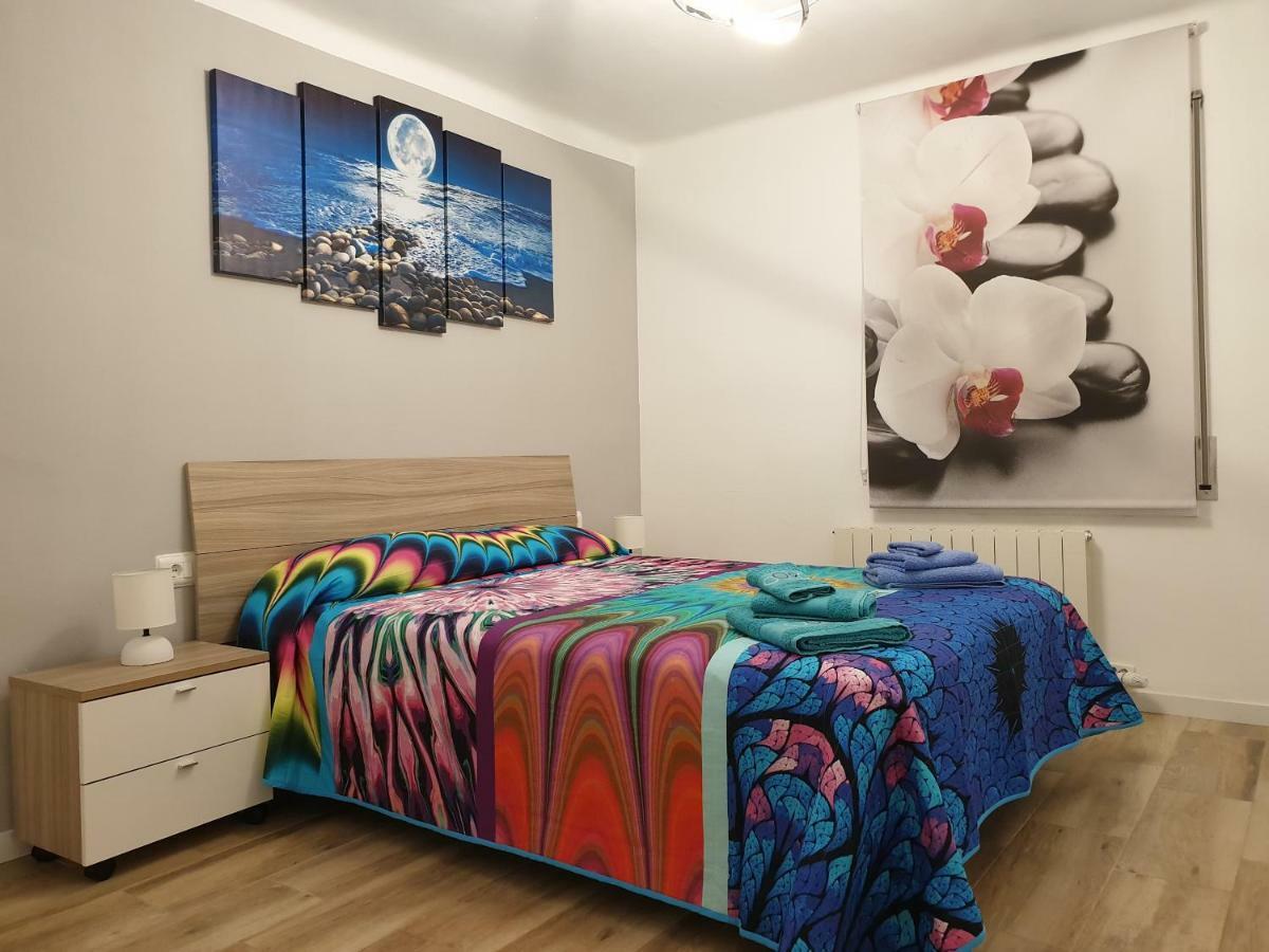 Apartamento Nuria ฟิกวยเรส ภายนอก รูปภาพ