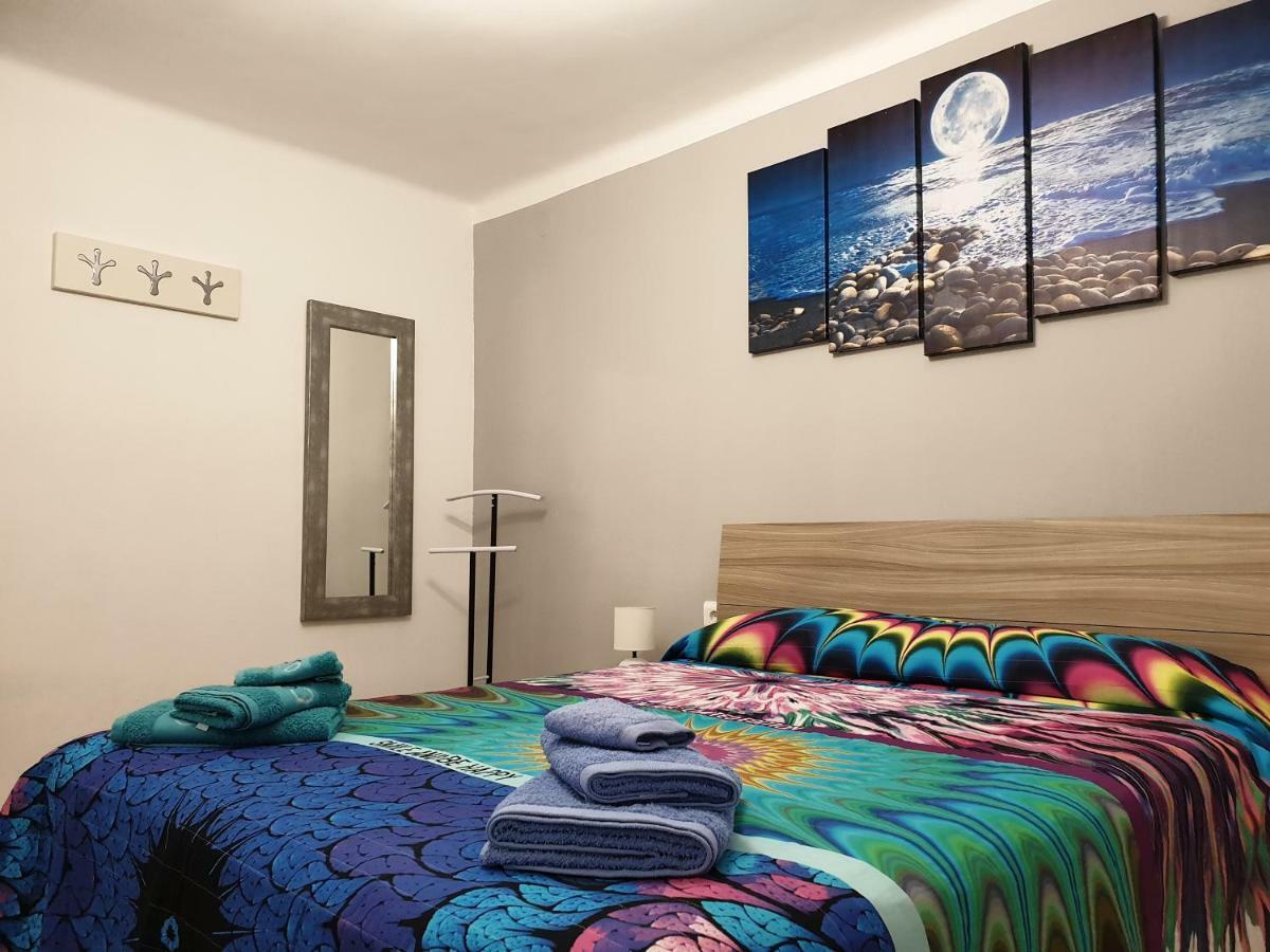 Apartamento Nuria ฟิกวยเรส ภายนอก รูปภาพ